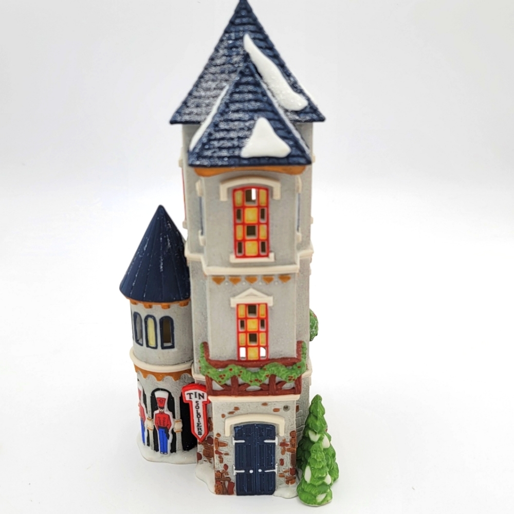 Dept 56 Tin Soldier Shop North Pole Village Lighted Christmas Building - 1995